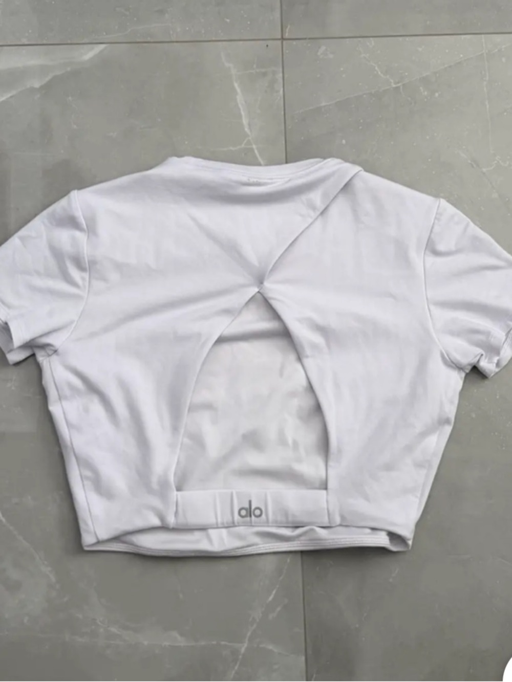 ALO Yoga White Short Sleeve Cropped Tee with Back Keyhole